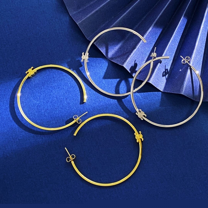 Ce**e earrings